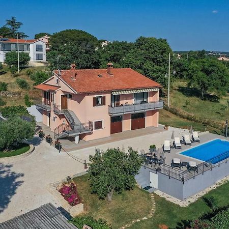 Kuca Legovic Villa Kastelir Bagian luar foto